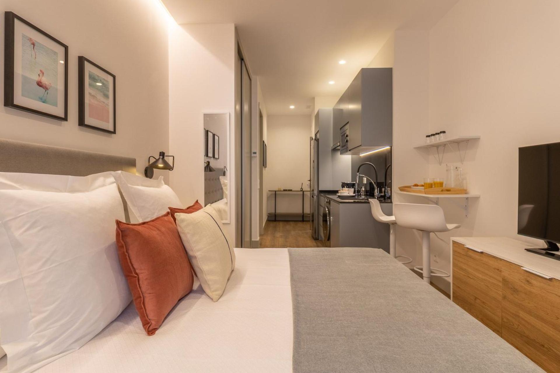 Charming Ground-floor Loft For 2 In Chamberi Ideal Location Quevedo Ii Apartment Madrid